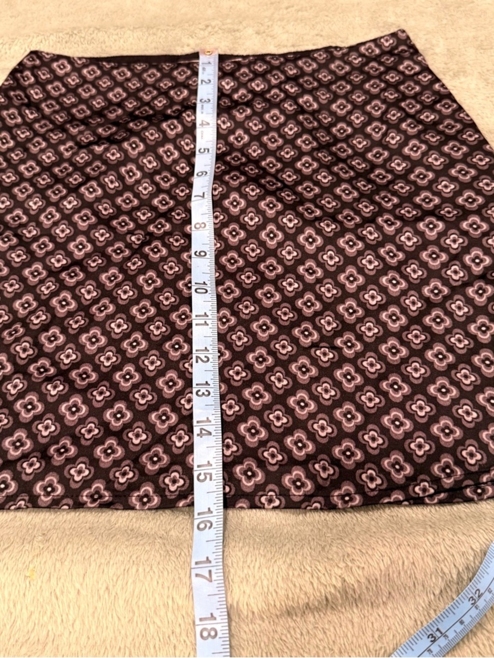 Hollister Ultra High-Rise Satin Mini Skirt XS Black Brown Floral Geometric NWT - Picture 9 of 11